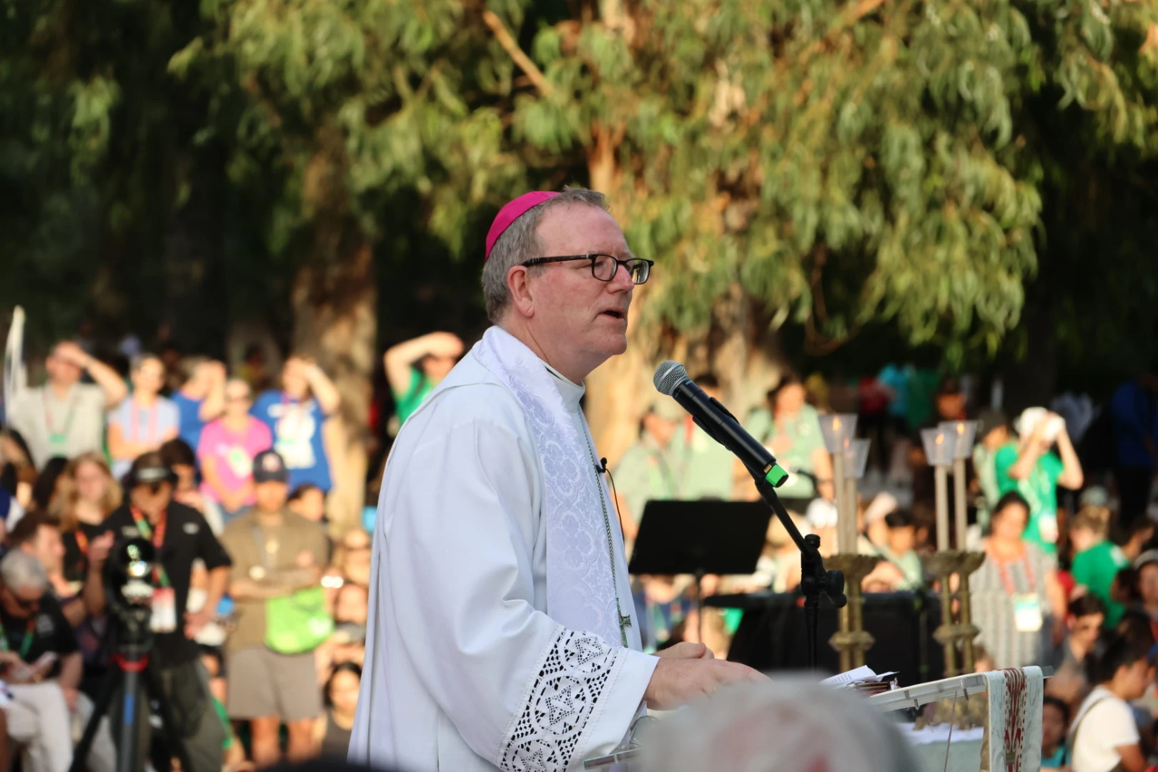 Bishop Robert Barron speaks to tens of thousands of young people at a World Youth Day gathering in Lisbon, Portugal, Aug. 2, 2023. The event, hosted by the U.S. bishops’ conference, culminated in a Eucharistic procession and Holy Hour.?w=200&h=150